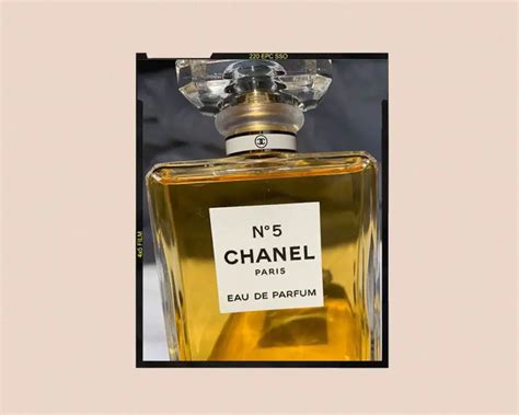 does chanel no 5 smell like an old lady|chanel 5 perfume knock off.